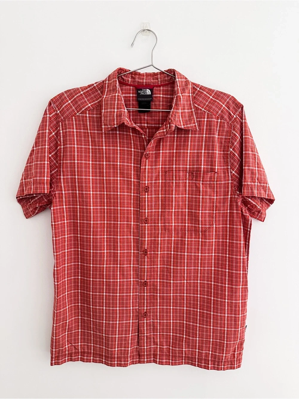 The North Face Red Plaid Short Sleeve Hiking Shirt Outdoor Camp Gorpcore Size M